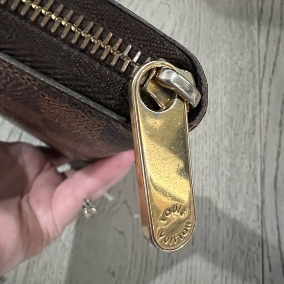 Louis vuitton damier ebene Zippy Wallet - Picture 5 of 5
